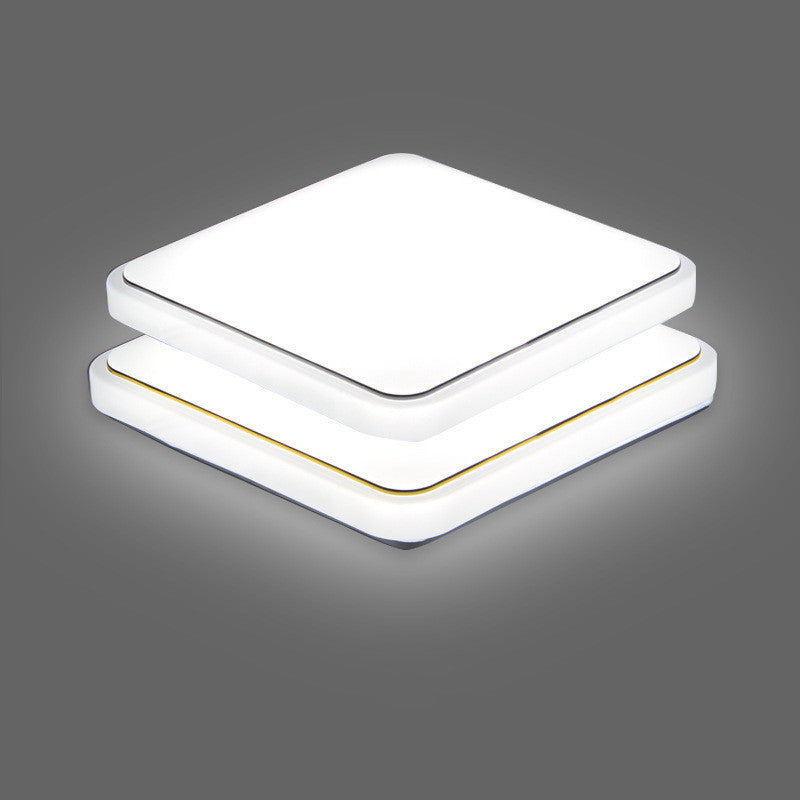 Einfache quadratische Deckenlampe